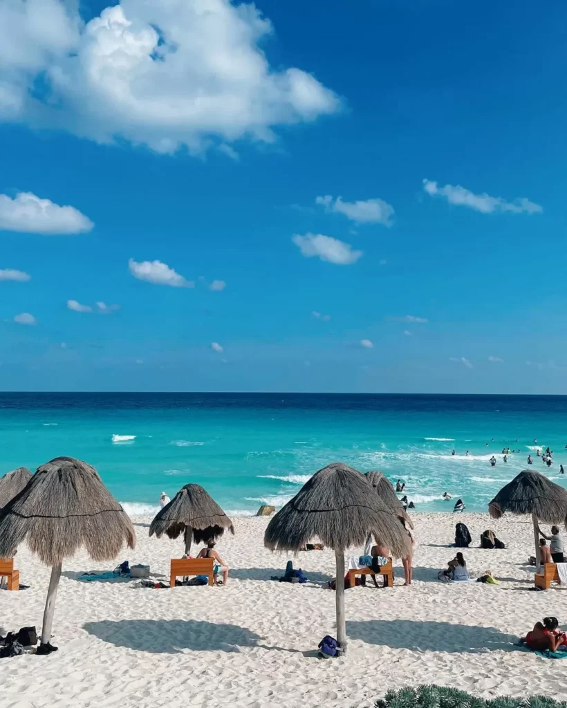 Imagen de Playa Delfines en la Zona Hotelera de Cancún 2023 - Autor: instagram