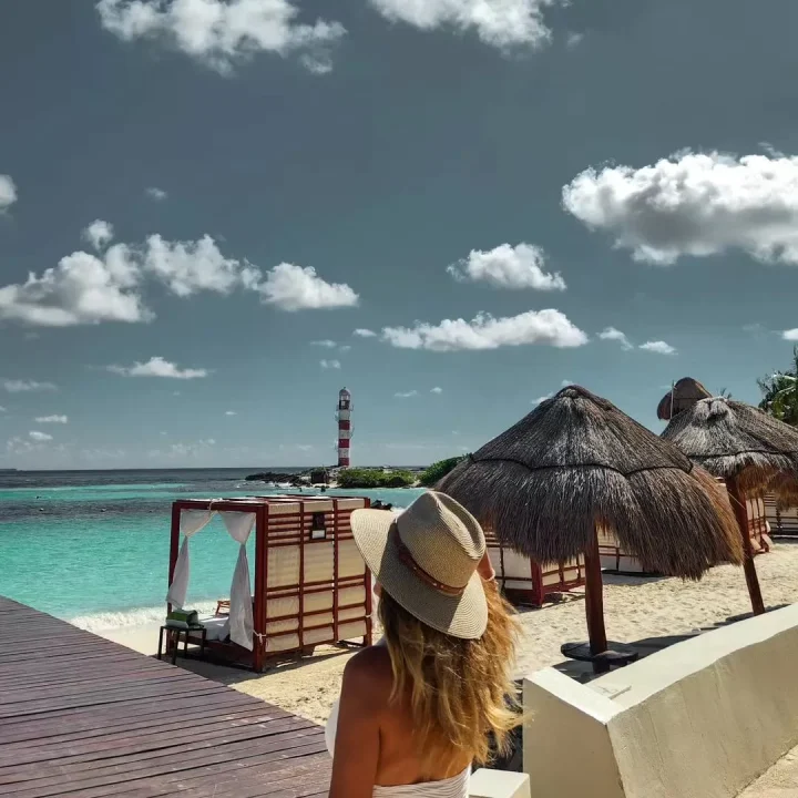 Imagen de Faro Playa Punta Cancun en la Zona Hotelera de Cancún 2023 en Playaxs.org - Autor: instagram