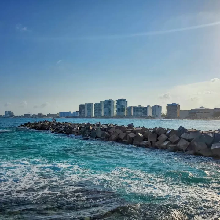 Imagen de Playa Gaviota Azul en la Zona Hotelera de Cancún 2023 en Playaxs.org - Autor: instagram