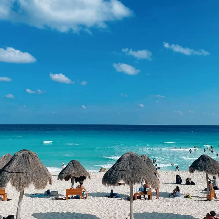 Imagen de Playa Delfines en la Zona Hotelera de Cancún 2023 - Autor: instagram